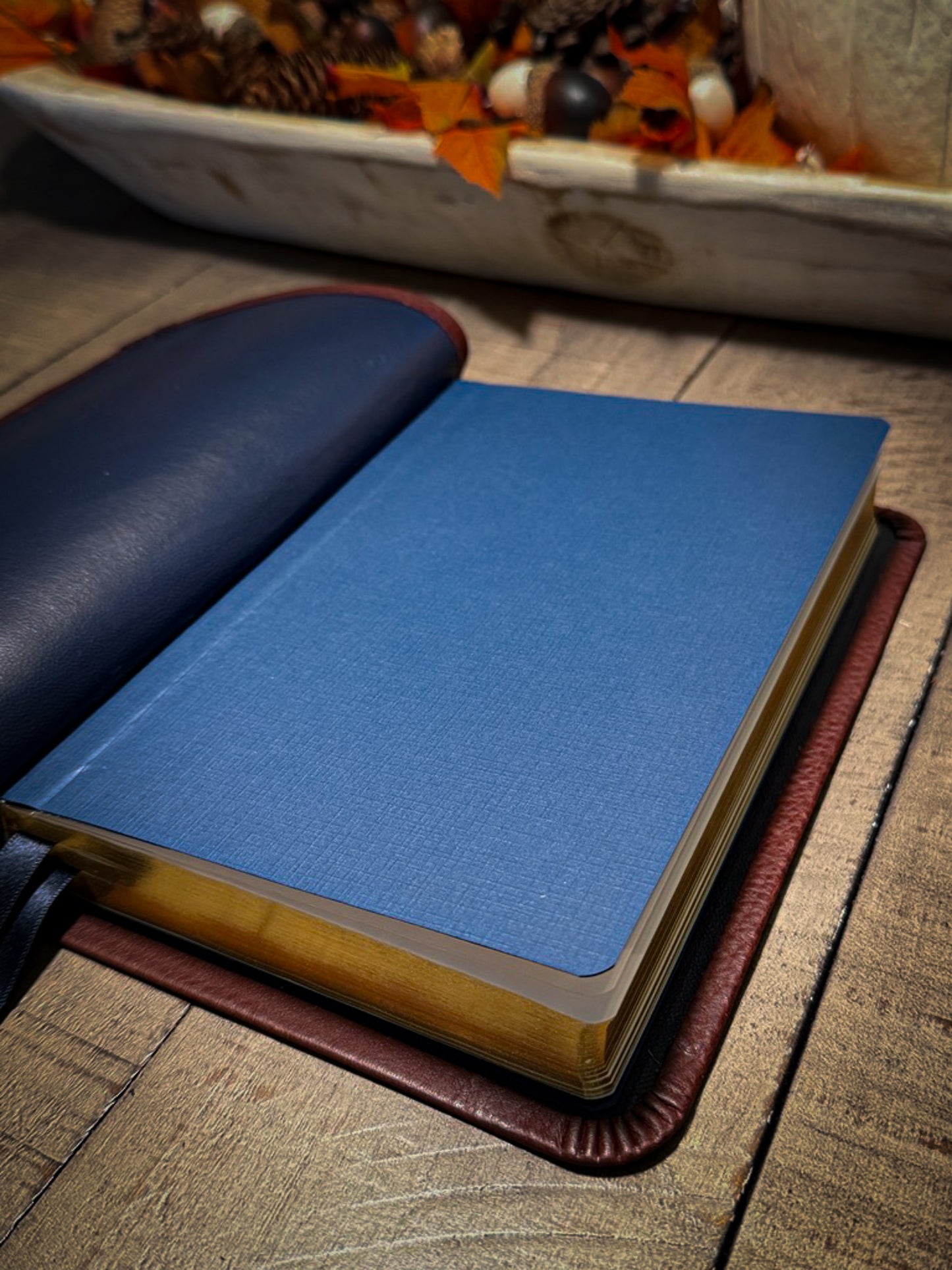 KJV Thinline Bible – Tobacco Minerva Box Leather