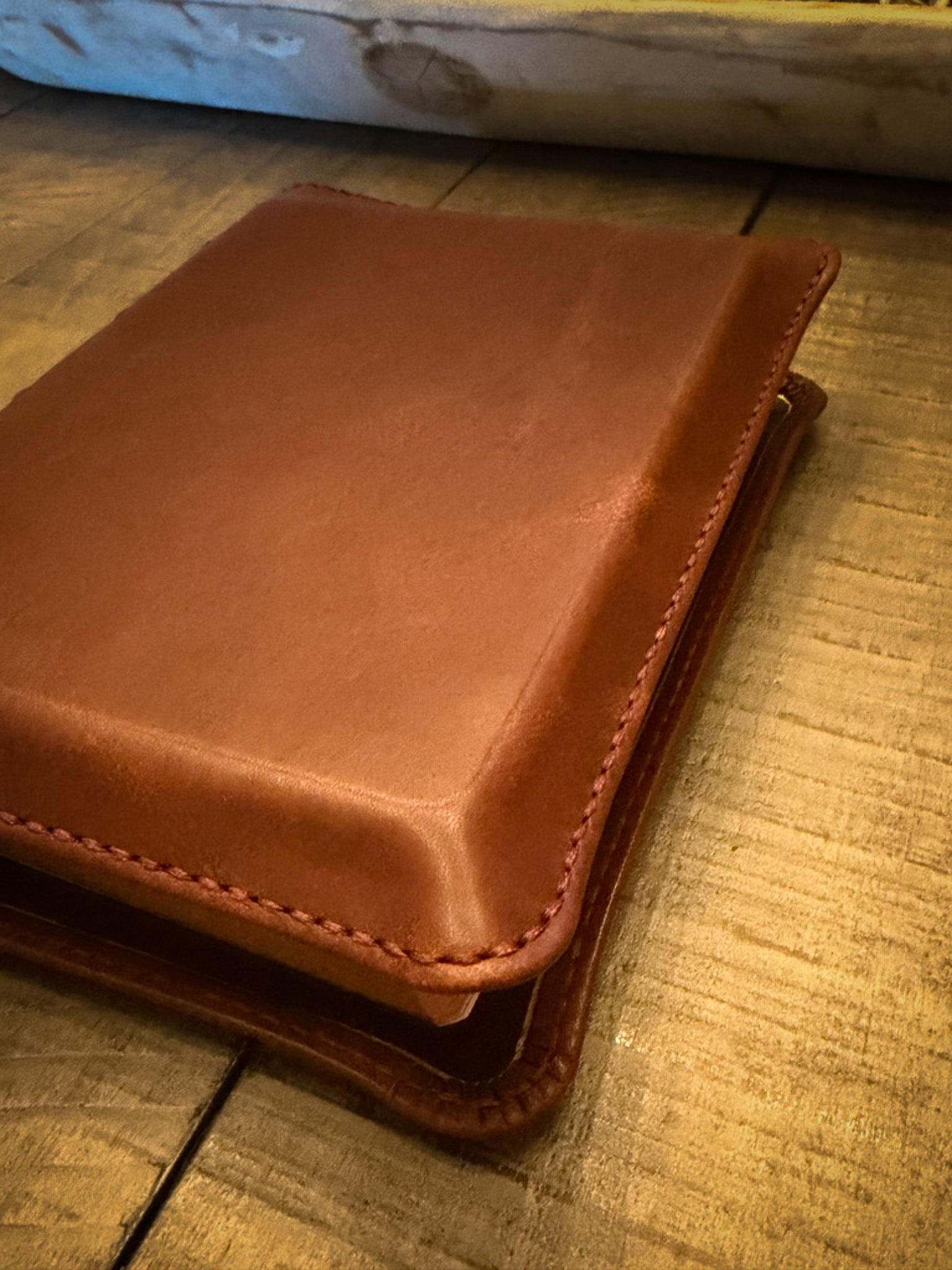 Cambridge ESV Clarion | La Perla Azzurra Old English - Marrone