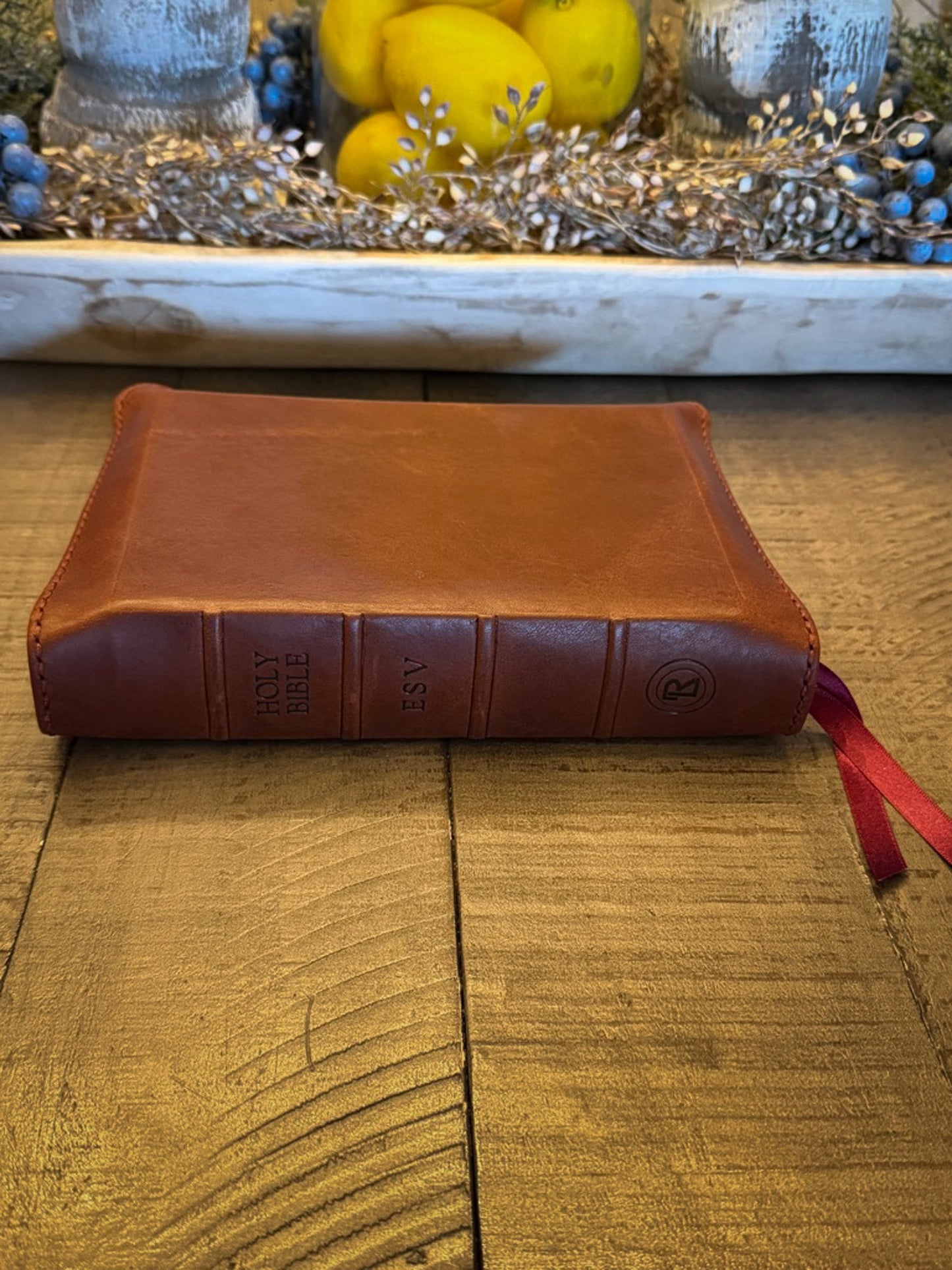 Cambridge ESV Clarion | La Perla Azzurra Old English - Marrone