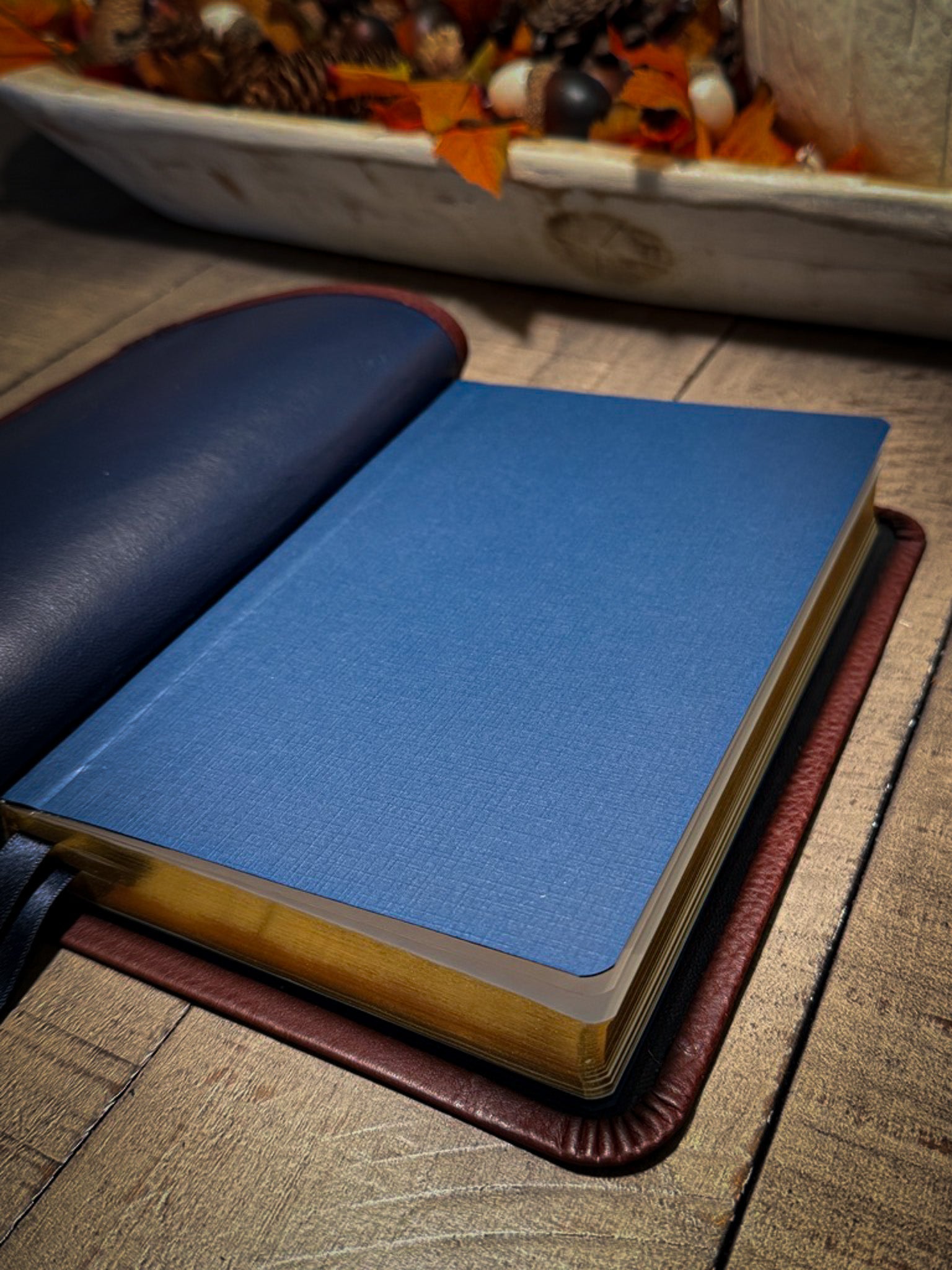 KJV Thinline Bible – Tobacco Minerva Box Leather