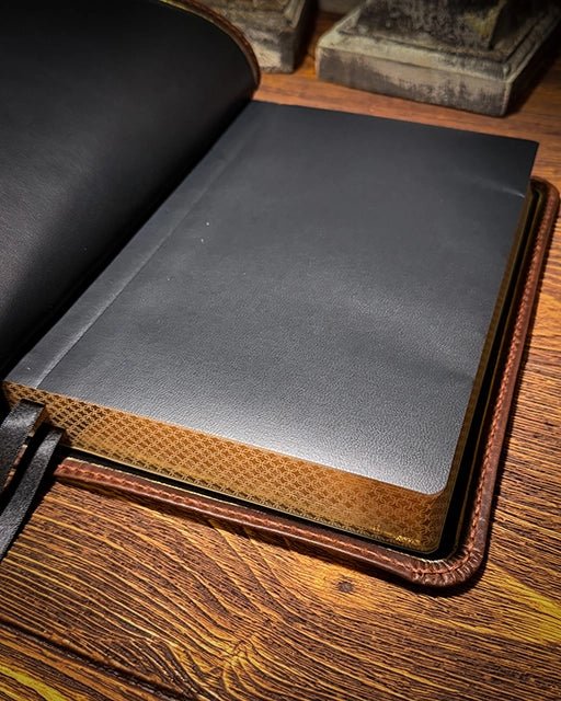 NKJV Maclaren Thinline Reference - Horween Derby Nut Brown