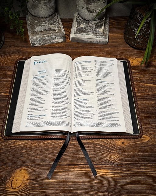 NKJV Maclaren Thinline Reference - Horween Derby Nut Brown