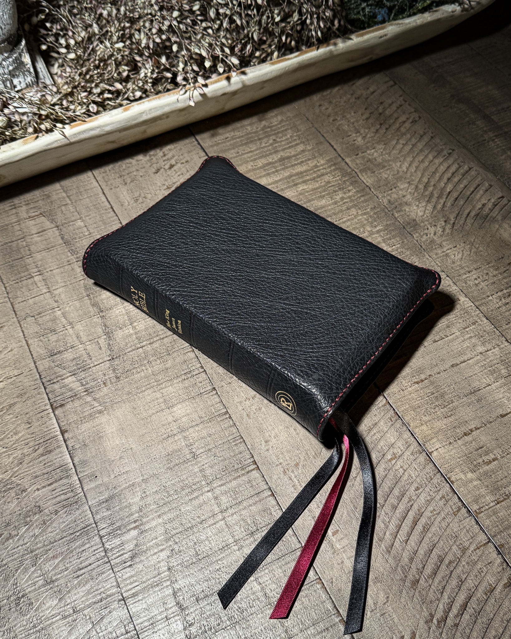 NKJV Single Column Reference Bible Rebind - Siegel Levant Goatskin Black