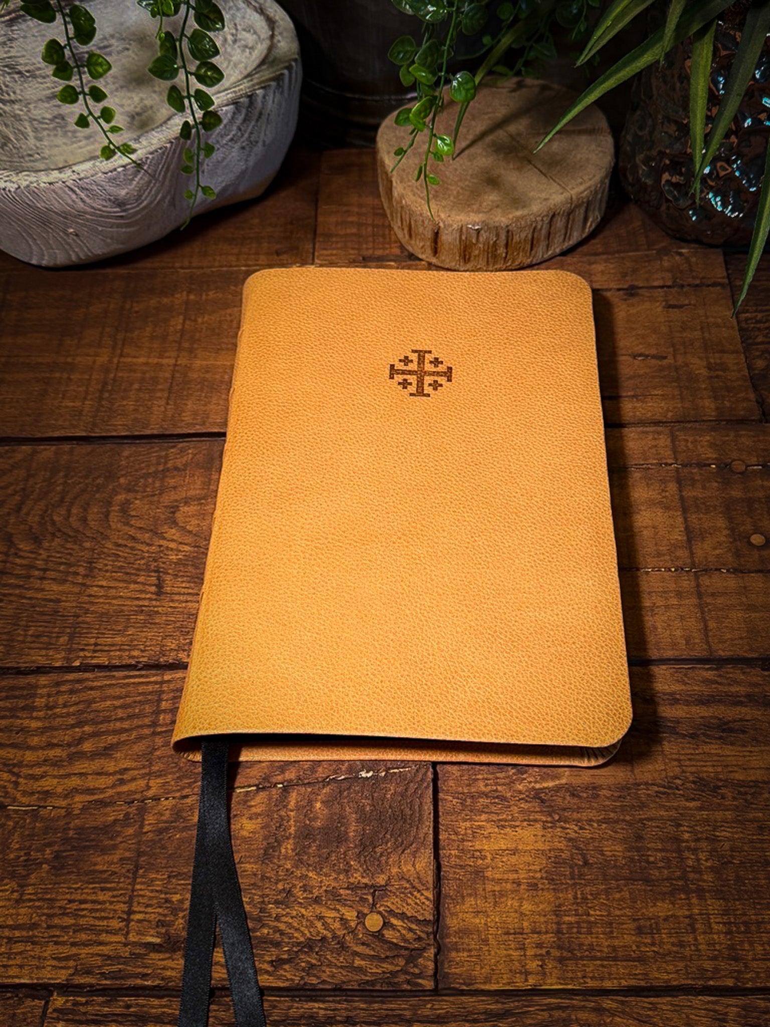The Standard Series | NIV Large Print Thinline Bible Rebinding