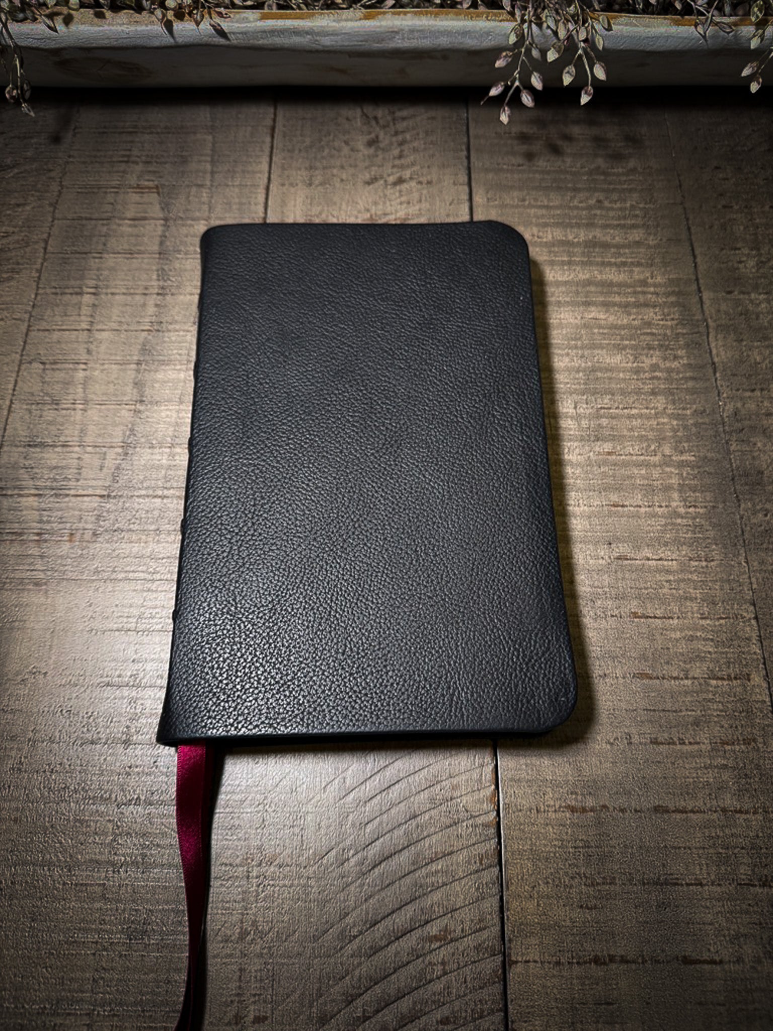 The Standard Series | NLT Large Print Thinline Bible Rebinding
