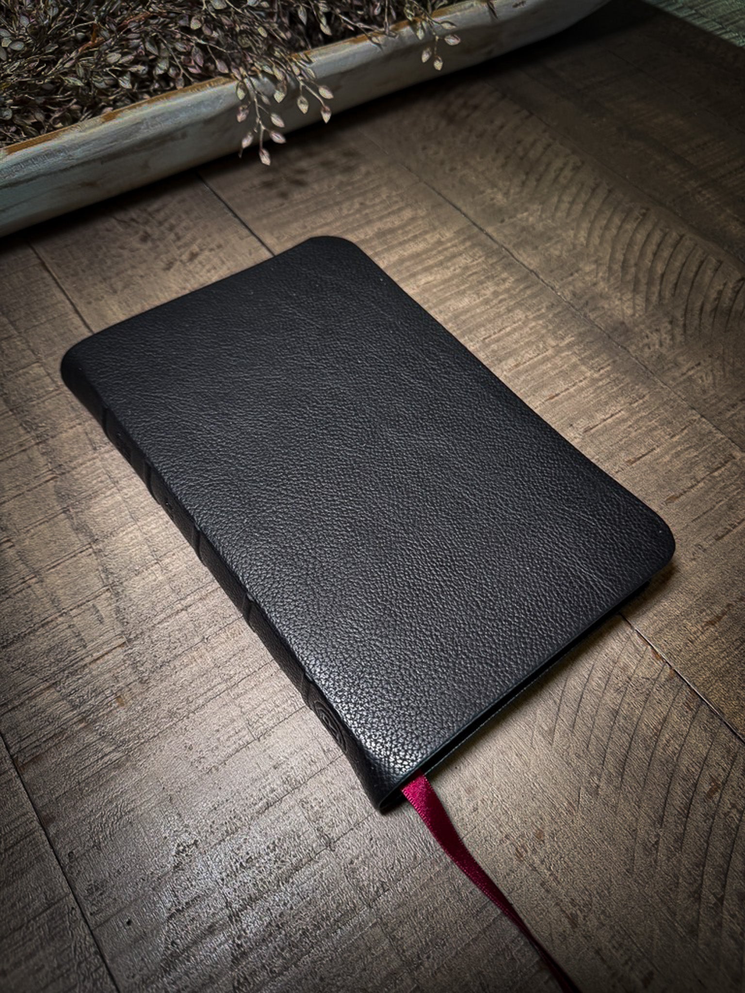 The Standard Series | NLT Large Print Thinline Bible Rebinding
